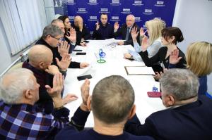 В Общественной приемной партии «Единая Россия» в Воскресенске состоялось заседание политсовета, на котором были подведены итоги уходящего года и намечены планы на будущее