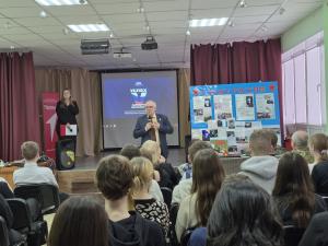 В Воскресенской школе «Вектор» прошло мероприятие в рамках проекта Единой России "Успех V единстве поколений", посвящённое Дню памяти о россиянах, исполнявших служебный долг за пределами Отечества — Дню памяти воинов-интернационалистов