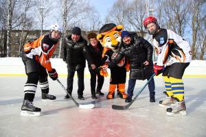 В Воскресенске состоялось открытие хоккейной коробки на территории спортивного комплекса «Горняк» 