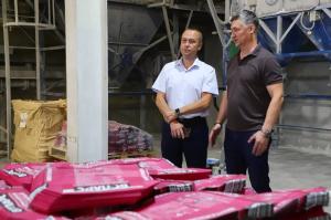 Воскресенский партактив встретился с руководством ООО «Эй-Джи Строймаркет» 