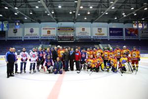 В Воскресенске состоялся турнир по хоккею среди участников «Активного долголетия»