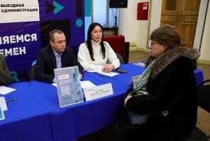 В микрорайоне Воскресенска провели выездную администрацию