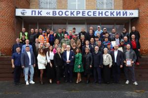 Единороссы Воскресенска поздравили с профессиональным праздников работников дорожного хозяйства