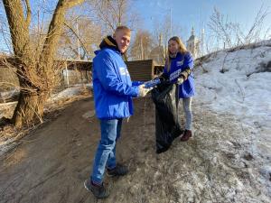Воскресенские партийцы организовали субботник