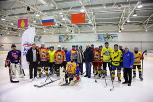 Ледовый спортивный дворец «Химик» в Воскресенске вновь стал местом притяжения для любителей хоккея старшего поколения
