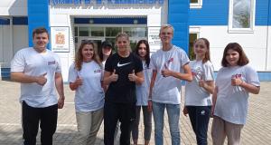 Спортивная акция «Зарядка с Чемпионом» собрала более 60 участников
