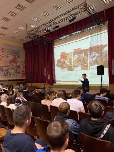 Молодогвардейцы провели презентацию в Воскресенском колледже