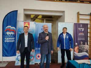 В Воскресенске в спортивном зале МОУ «Гимназия №1» прошли соревнования по самбо среди юношей и девушек первого года обучения, посвященные Дню Олимпийского Мишки