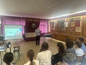 В школе "Наши традиции"  посёлка Фосфоритный прошло внеурочное мероприятие, посвящённое Дню космонавтики