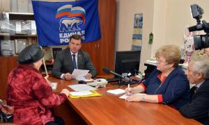 Евгений Аксаков провел запланированный приём граждан в Воскресенске