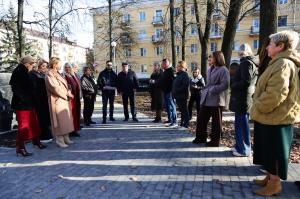 В Воскресенске проверили ход работ по благоустройству сквера Памяти на площади Ленина