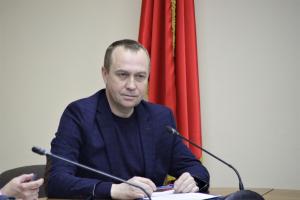 Алексей Малкин выступил с докладом о проделанной в 2024 году работе перед депутатами окружного Совета